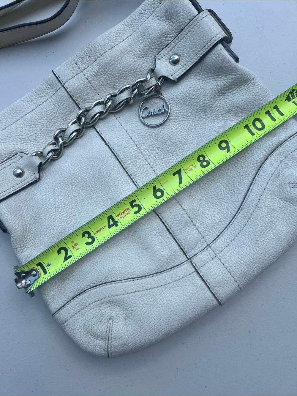 COACH White Leather Shoulder Bag with Chain Detail - Picture 13 of 13